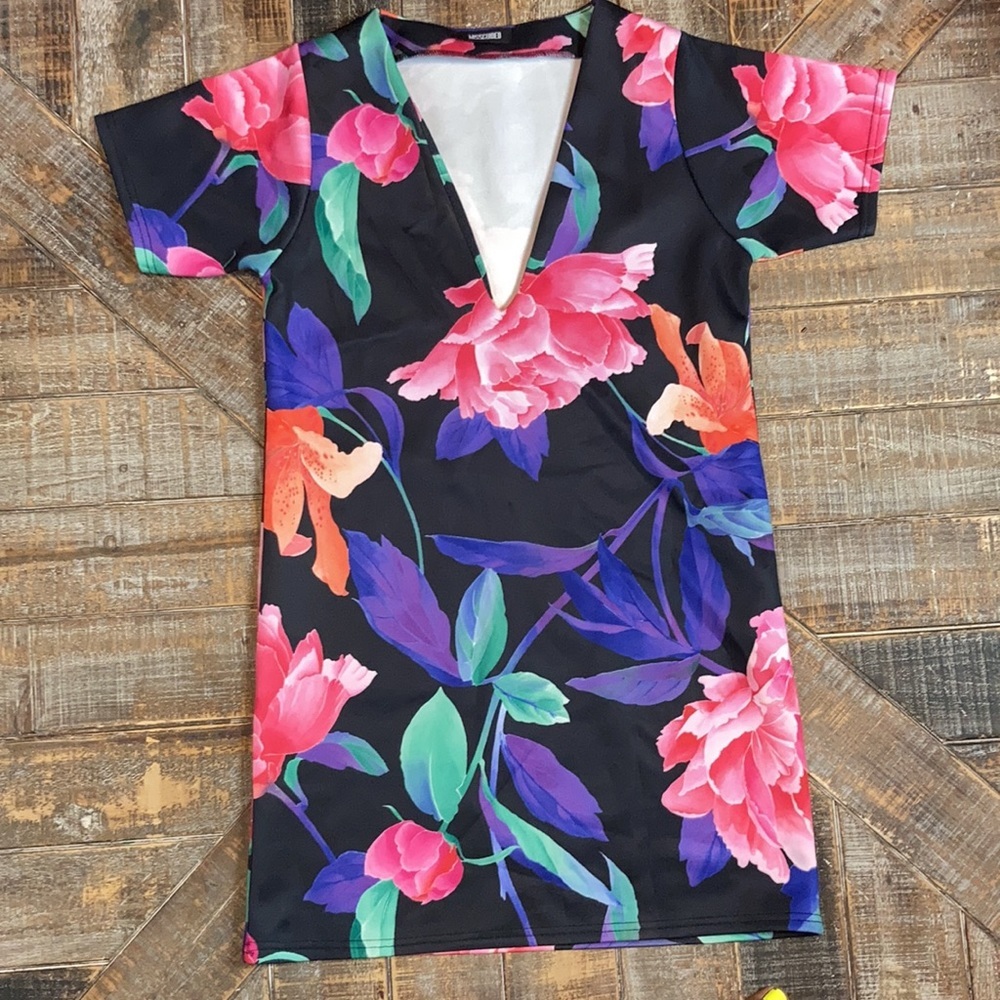 Missguided Oversized V Neck Shift Dress Floral - Picture 2 of 6
